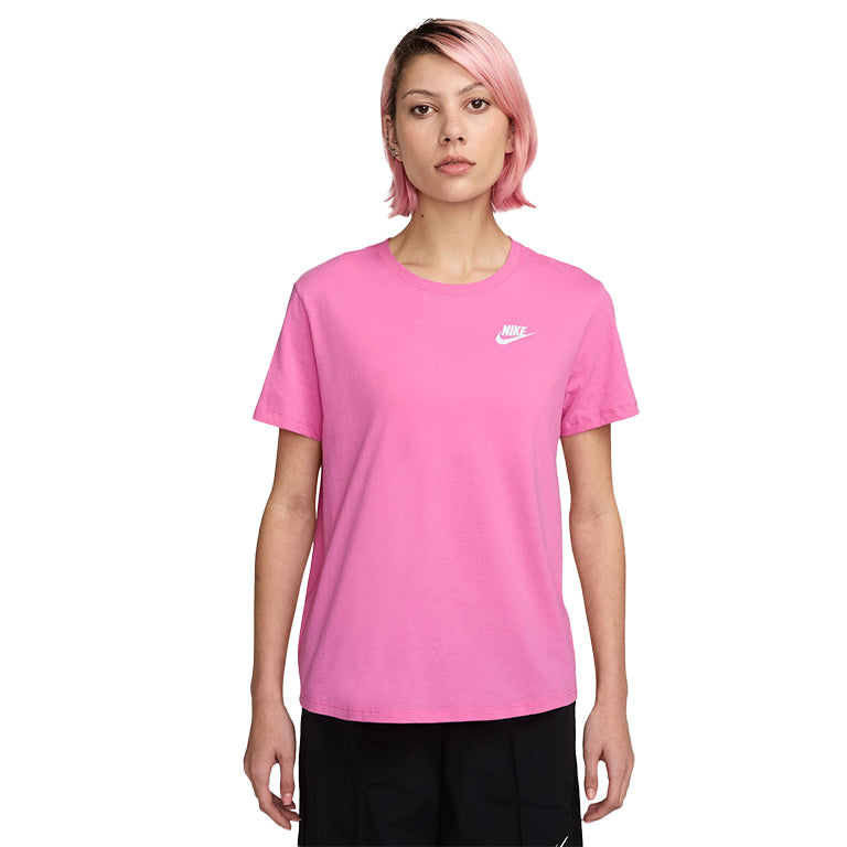 Nike Sportswear Club Essentials T-Shirt