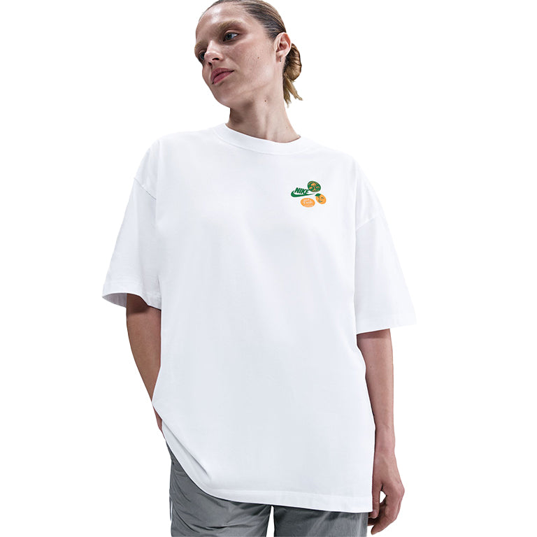 Nike Sportswear Oversized Graphic T-Shirt