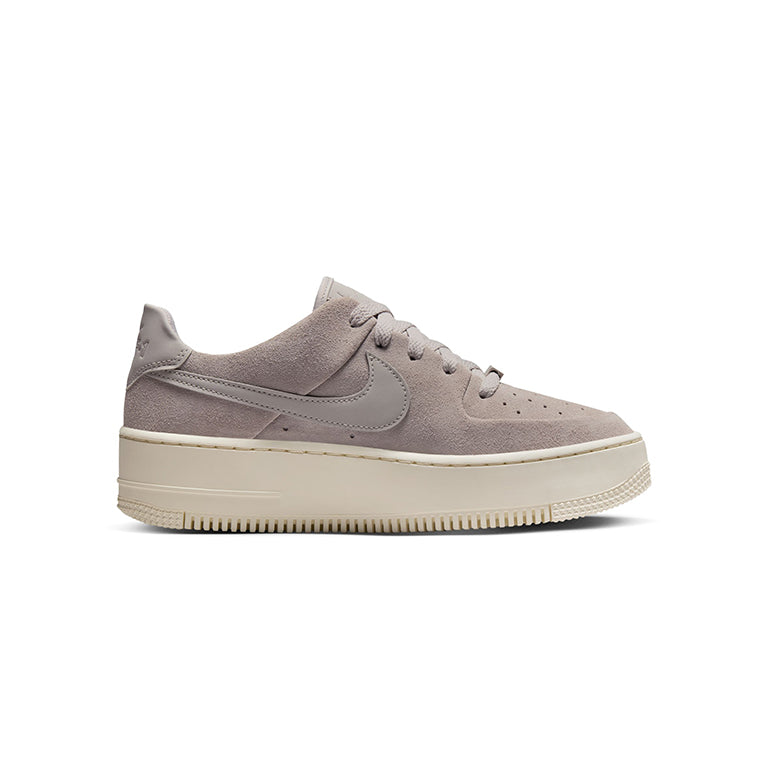Nike Air Force 1 Sage Low
