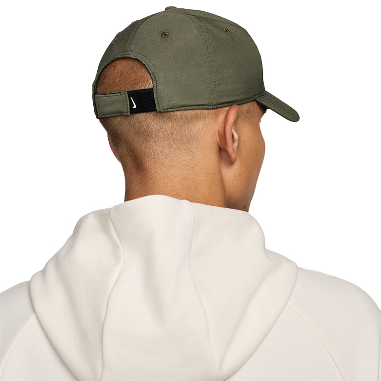 Nike Dri-Fit Club Structured Swoosh Cap