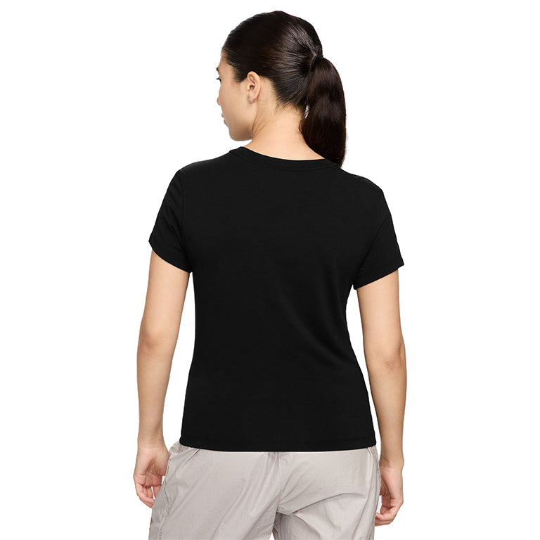 Nike Sportswear Chill Knit T-Shirt