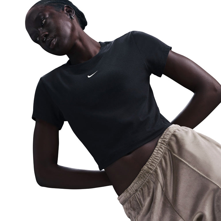 Nike Sportswear Chill Knit Cropped T-Shirt