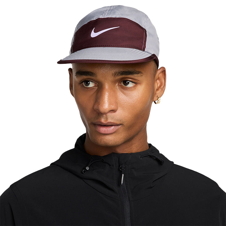 Nike Dri-FIT Fly Unstructured Swoosh Cap