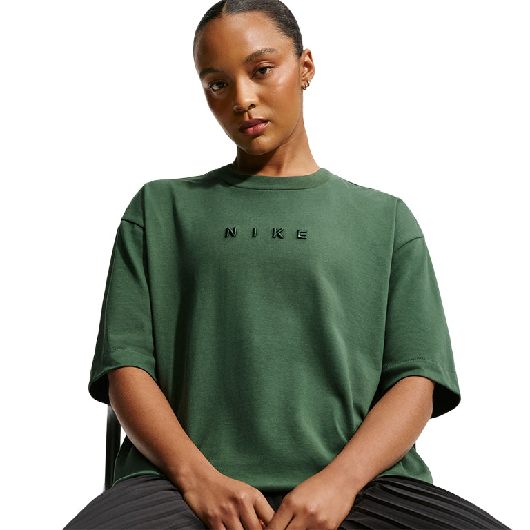Nike Sportswear Luxe Relaxed T-Shirt