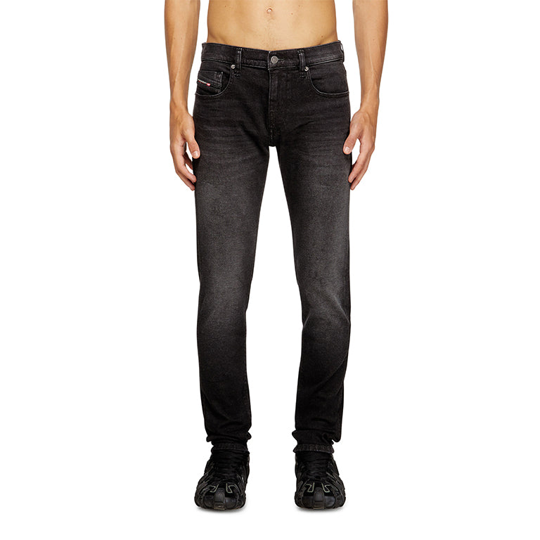 Diesel 2019 D-Strukt Slim Denim