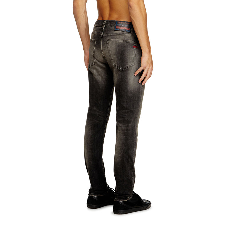 Diesel 2019 D-Strukt Jean
