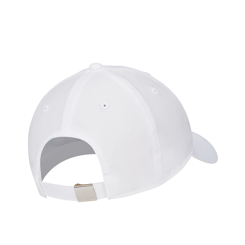 Nike Dri-FIT Club Unstructured Metal Swoosh Cap