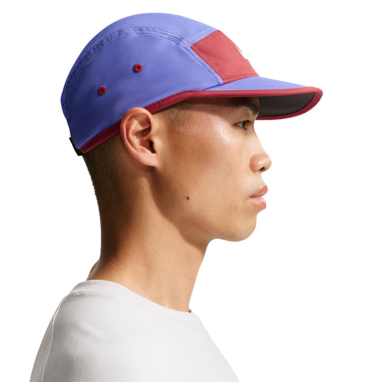 Nike Dri-Fit Fly Unstructured Swoosh Cap