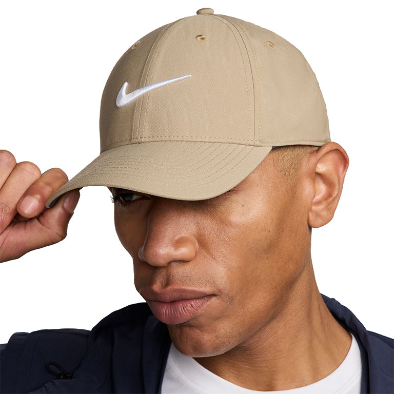 Nike Dri-Fit Club Structured Swoosh Cap