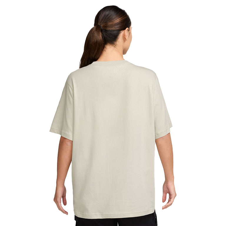 Nike Sportswear Essential T-Shirt