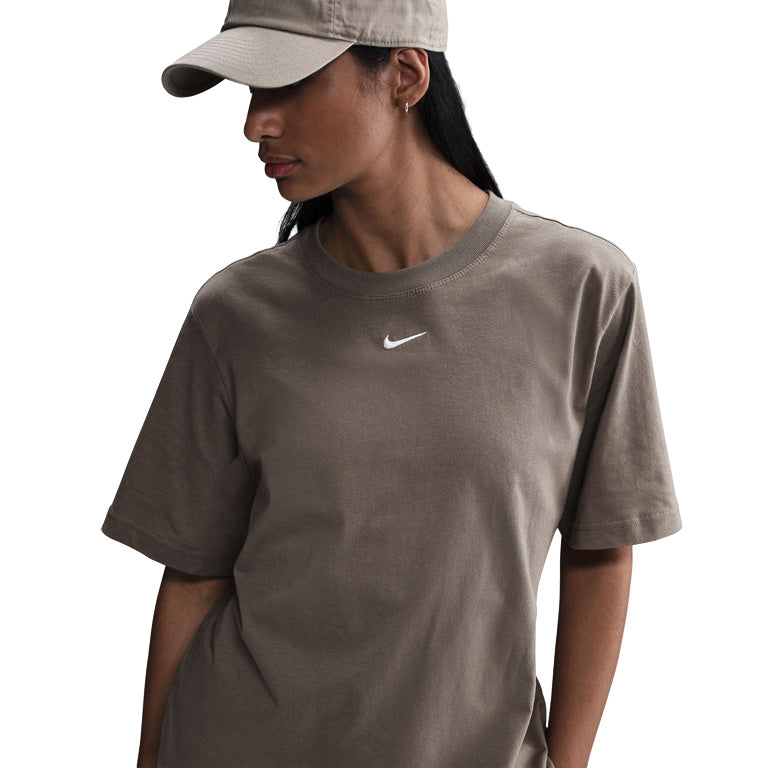 Nike Sportswear Essential T-Shirt