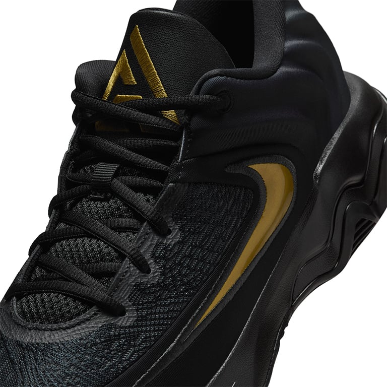 Nike Giannis Immortality 4