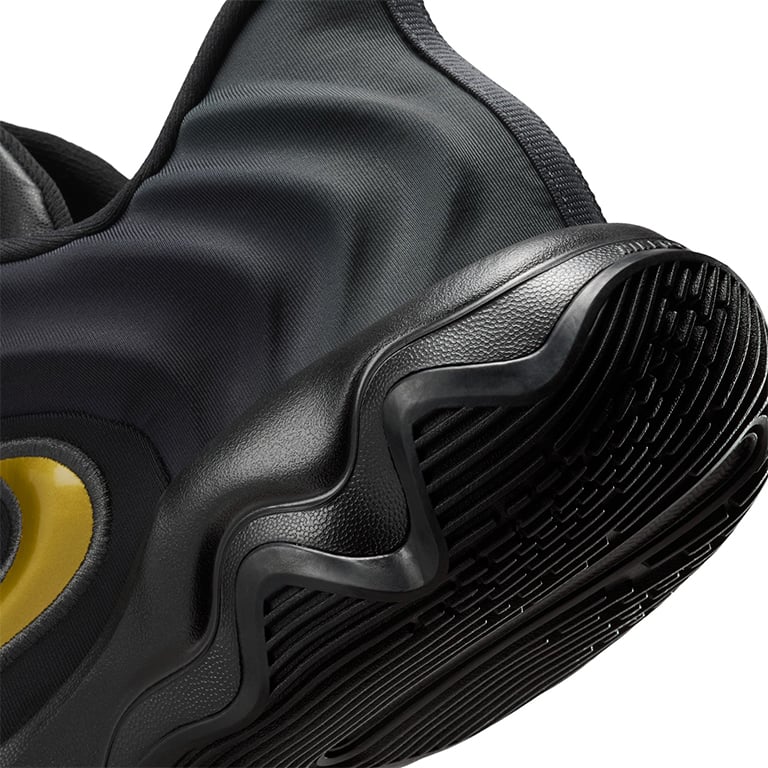 Nike Giannis Immortality 4