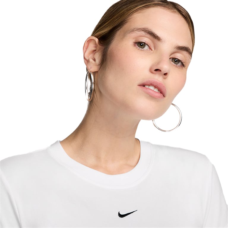 Nike Sportswear Chill Knit T-Shirt