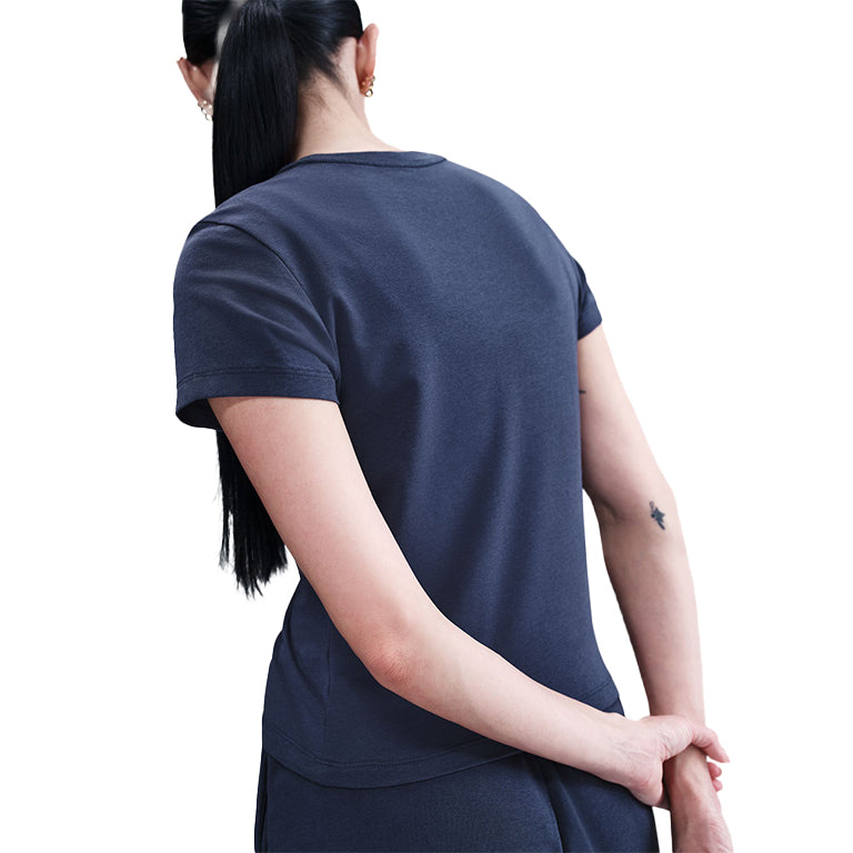 Nike Sportswear Chill Knit T-Shirt