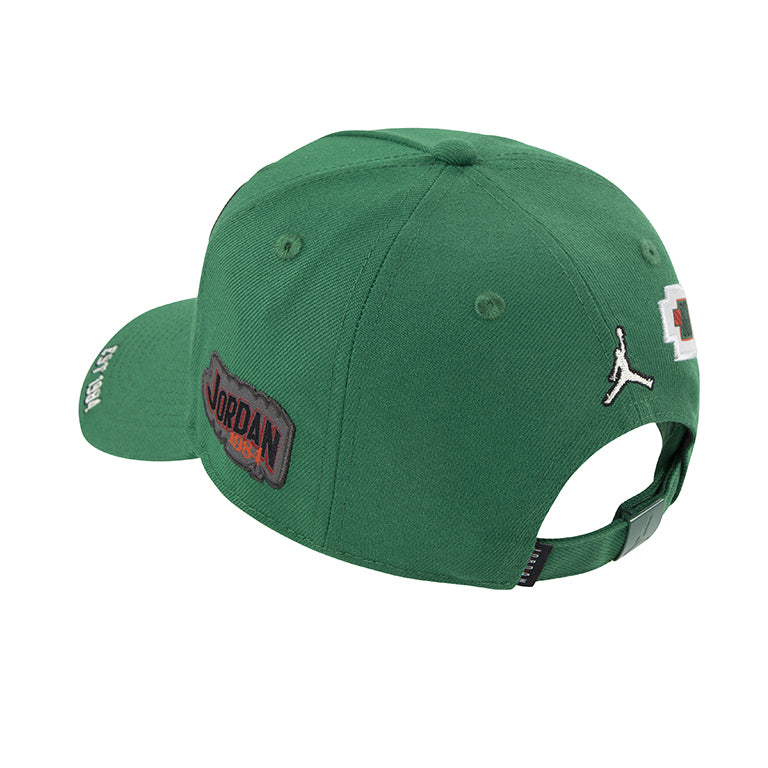 Jordan Older Kids Signature Curvebrim Cap