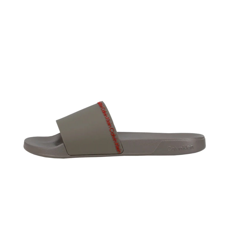 Calvin Klein Essential Slide Institutional CV