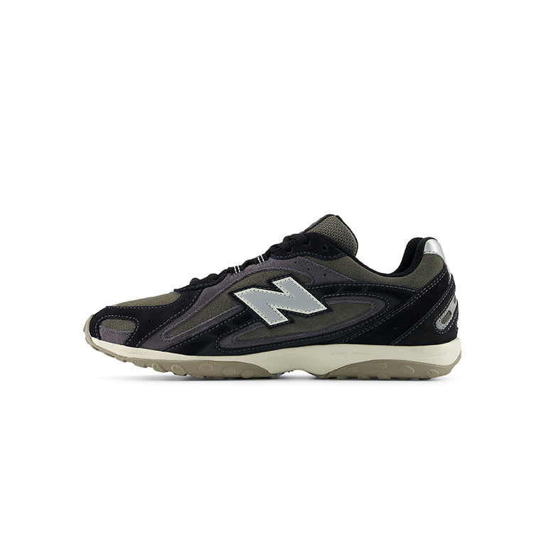New Balance 204L