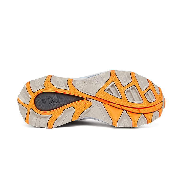 Diesel D-Cage Runner