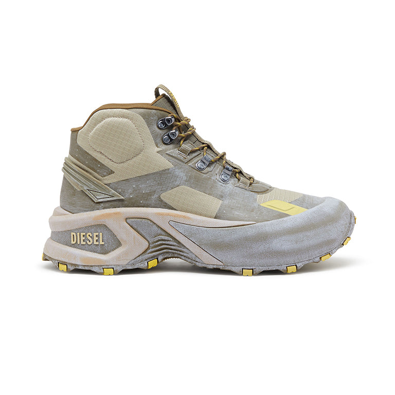 Diesel D-Cage Hiking