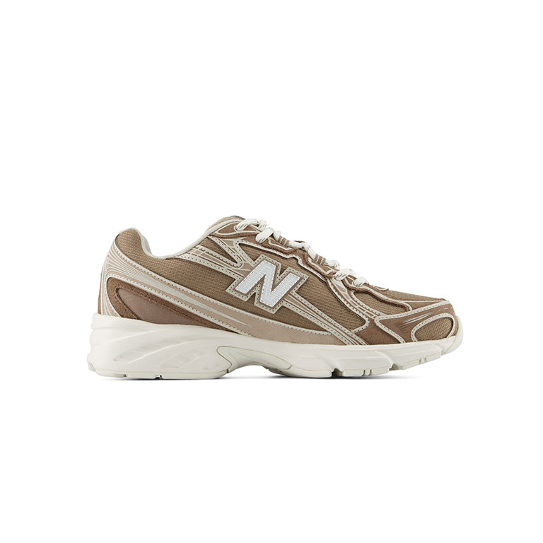 New Balance 740