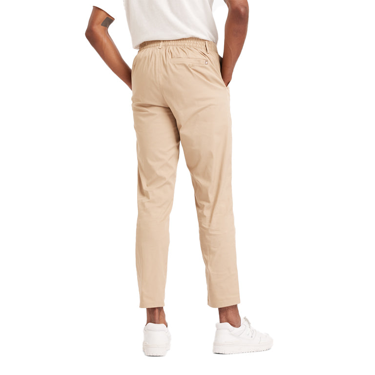 New Balance Athletics Standard Tapered Pant